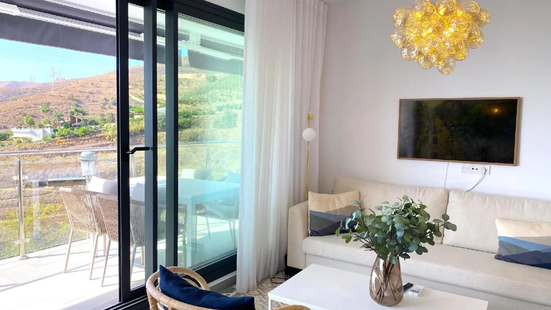 Ferienwohnung Fuer 6 Personen Ca 90 Qm In Nerja, Andalusien Costa Del Sol Lägenhet Nerja